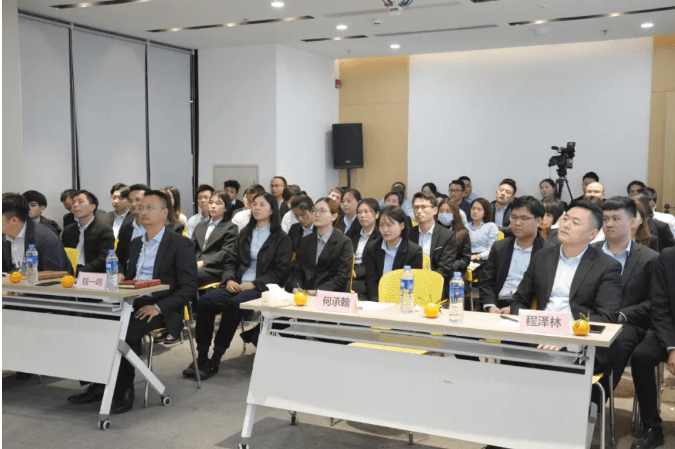 傲馬網(wǎng)絡(luò)營銷培訓(xùn) 傲馬網(wǎng)絡(luò)營銷培訓(xùn)